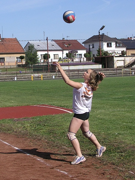 Mladší žákyně - KP 6. kolo - Týniště 13.5.2007     02.jpg