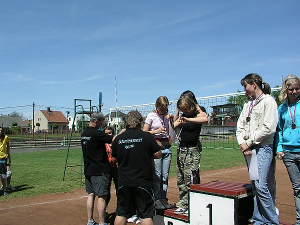 Mladší žákyně - KP 6. kolo - Týniště 13.5.2007     13.jpg