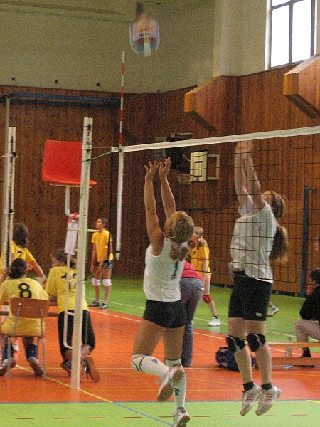 Starší žákyně - kvalifikace KP - Kostelec 29.9.2007    17.jpg